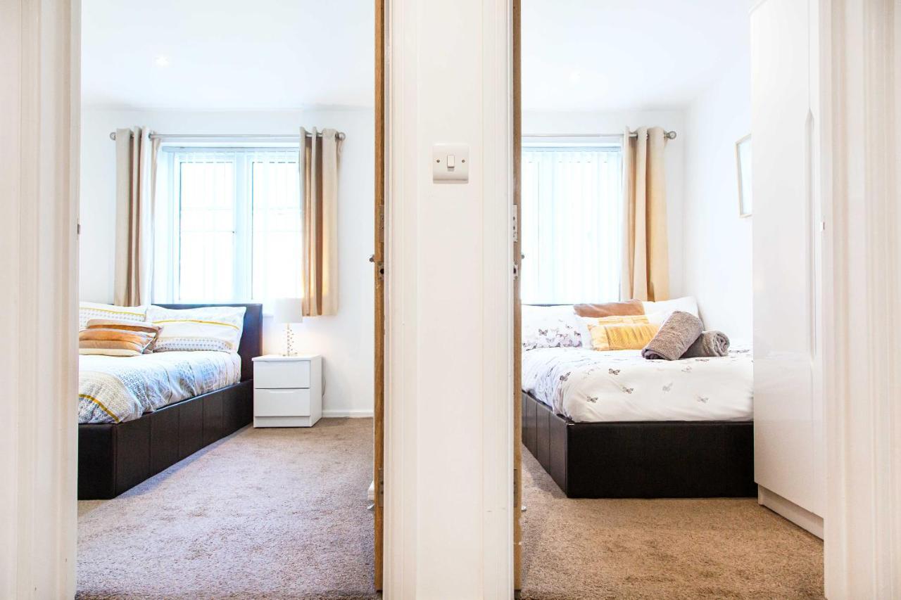 Executive 2 Bed With Free Parking By Amazing Spaces Relocations Ltd